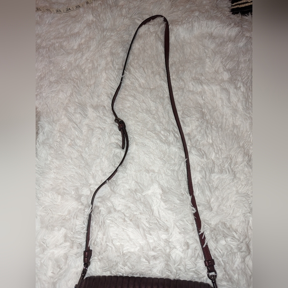 Coach Ellen Metallic Crimson Linear Quilting Nappa Leather Crossbody Bag VGUC - Picture 13 of 16